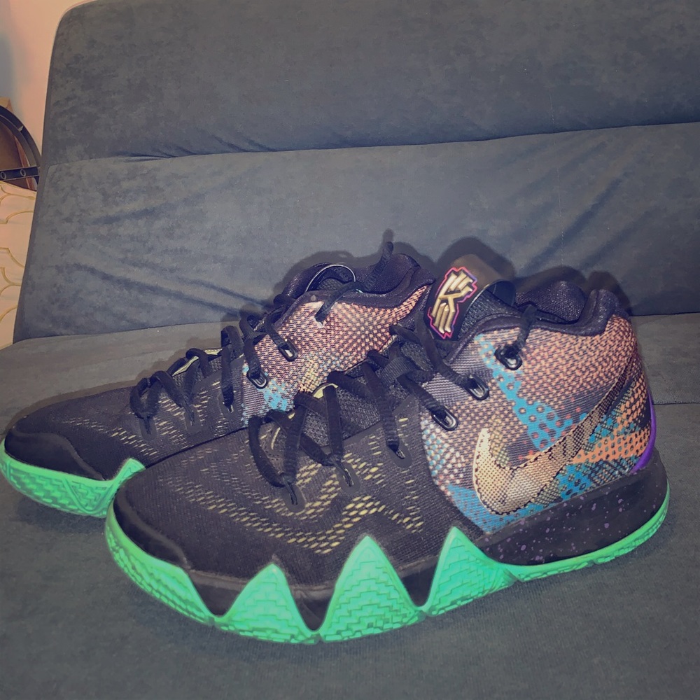 Kyrie 2s
